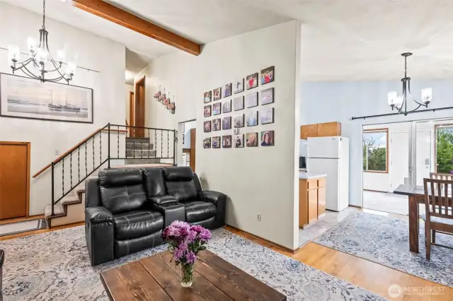 Living room/dining room