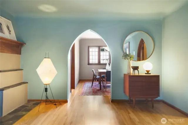 Oak floors refinished in 2019.