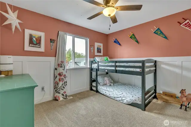2nd bedroom
