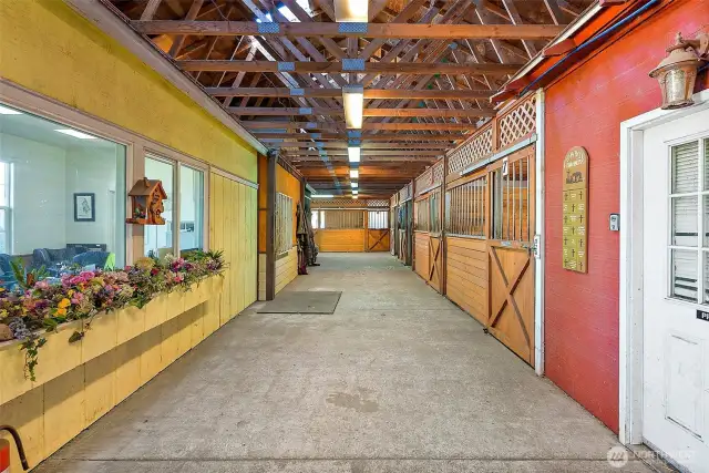big barn tack room isle