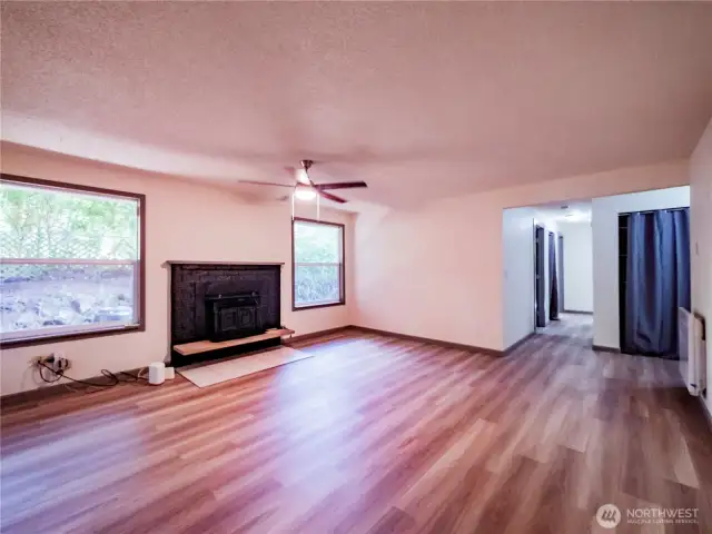 GOOD SIZED LIVING SPACE...CAN HANDLE ANY SIZE TV YOU WANT TO PUT IN IT