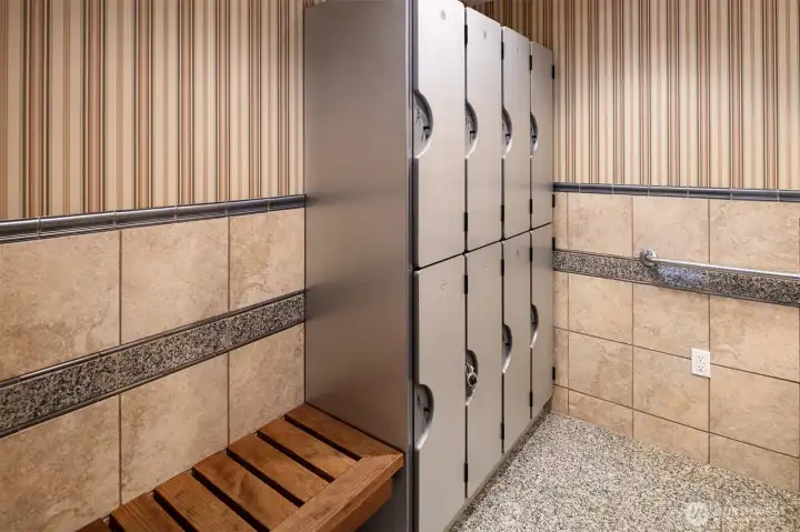 Club House - Bathroom and Lockers