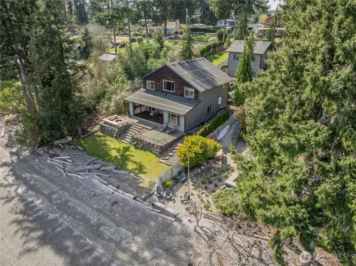 Overview of the home, lot and beach