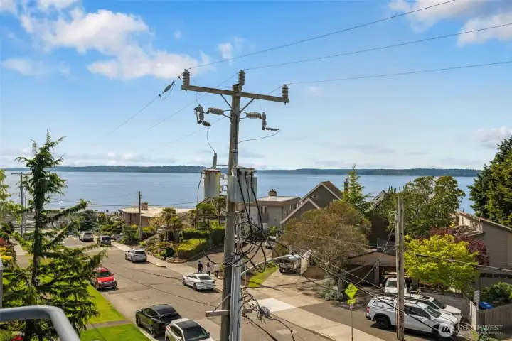 Looking South from the deck. Constellation park is right there!