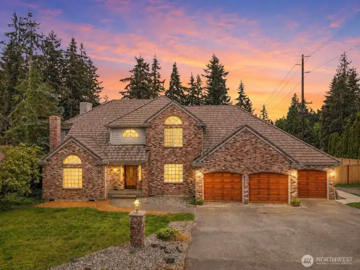 Charming traditional brick home in the heart of Edgewood, WA!