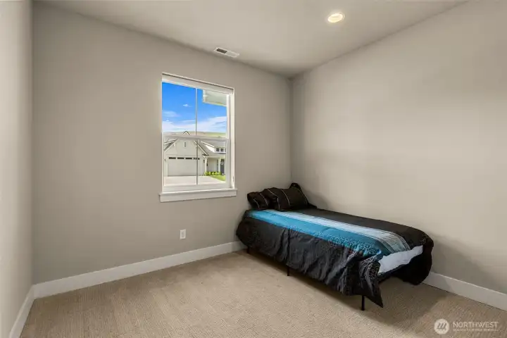 lower level guest bedroom (4 of 4) lower level guest bedroom (4 of 4)
