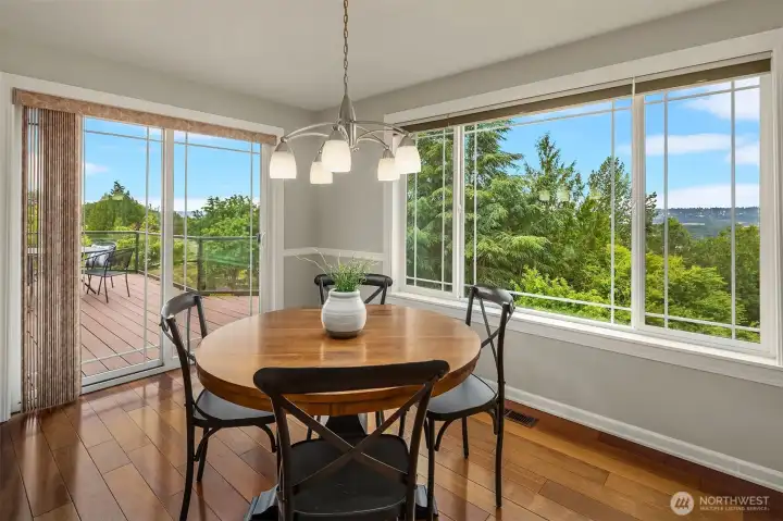 View Trex deck off kitchen area!