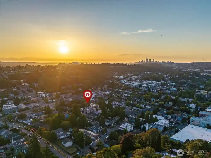 Near light rail and local Columbia City amenities