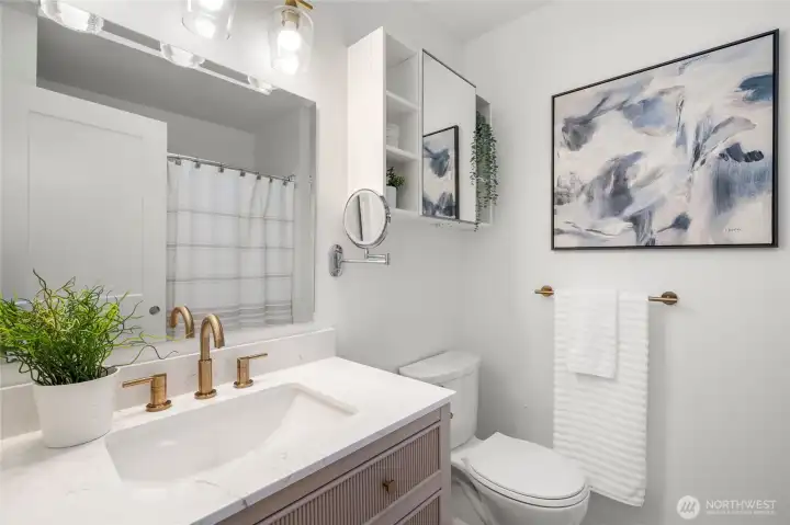 Upper Hall Bath