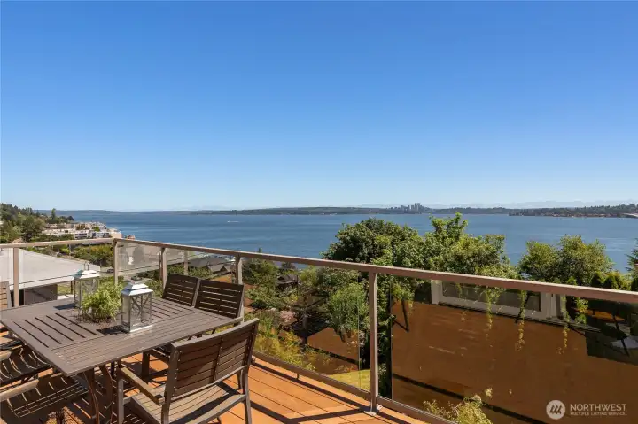 The large deck is perfectly designed for outdoor entertaining, grilling and taking in the always changing views and activity of Lake Washington.