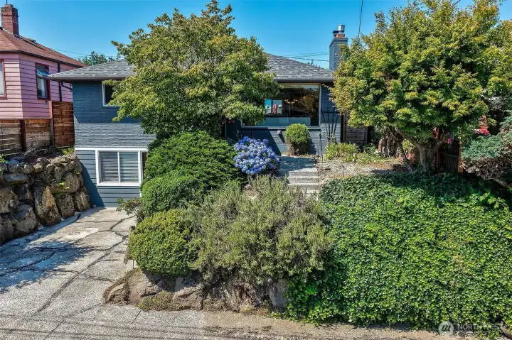1-story with a basement home is 2440 SF. 1-story with a basement home is 2440 SF.