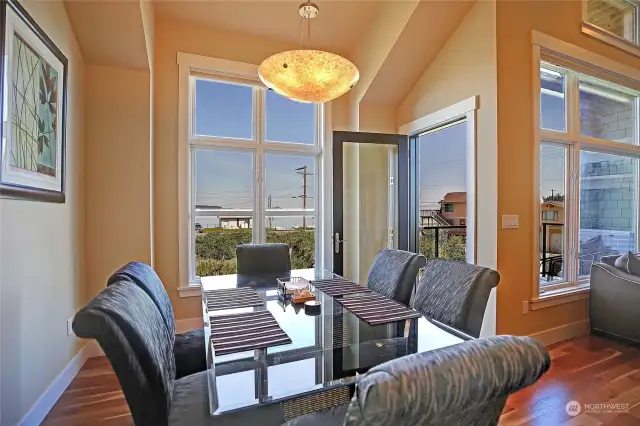 Dining Area w/ Spectacular Views~