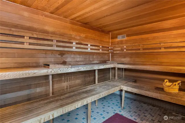 More 7th floor amenities! A very generously-sized clean & tidy sauna