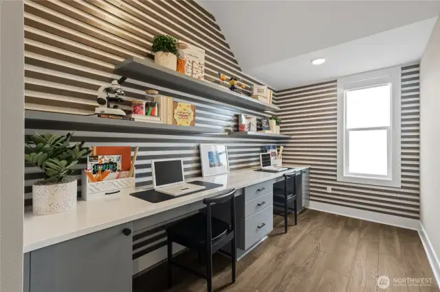 Den/Office/Homework  Hub