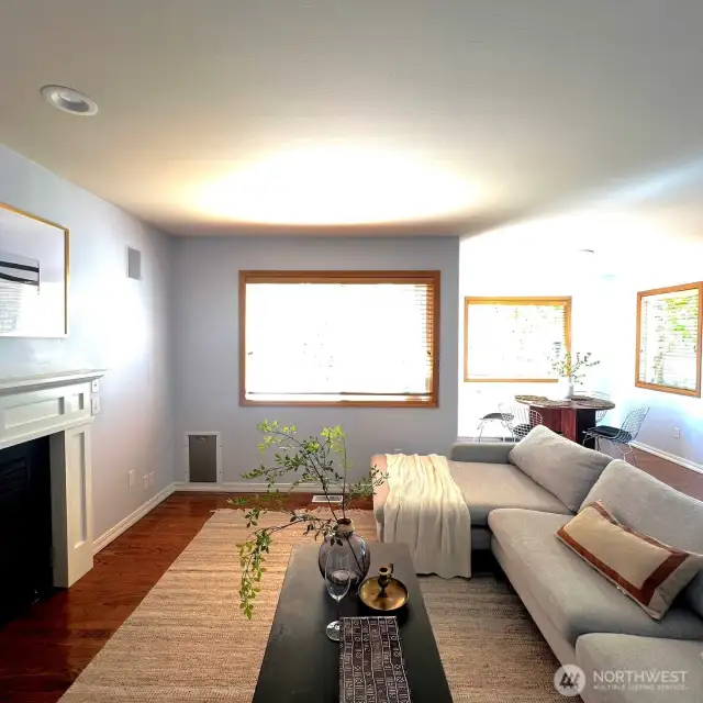 Living Room looking to Nook