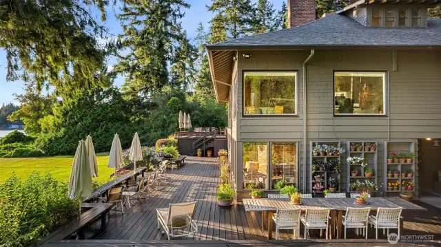 2400 SF of decking