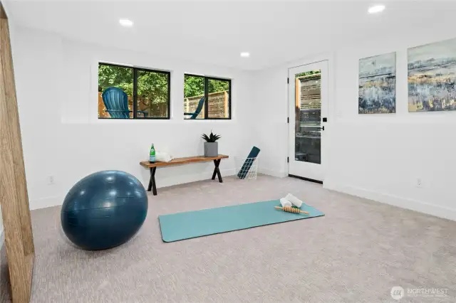 Another view of the flex space.