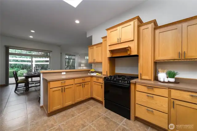 The gas stove makes this the ideal chefs kitchen!