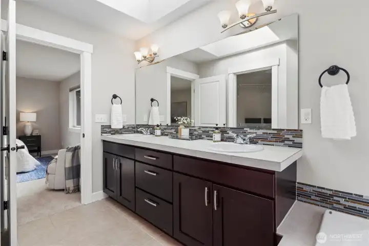 5 Piece ensuite Primary Bath