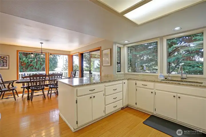 Great for Hosting & Entertaining~