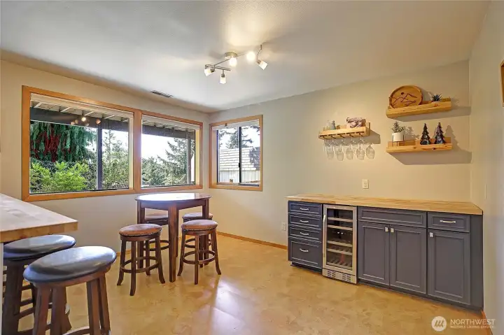 Fun Bar Area w/ Plumbing/Cabs Ready for Sink off Lower Bonus Room~