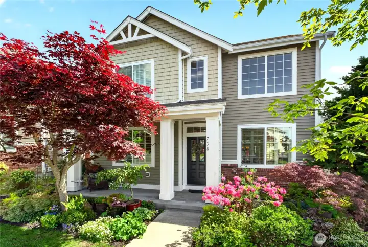 One owner home is ready for NEW owners!