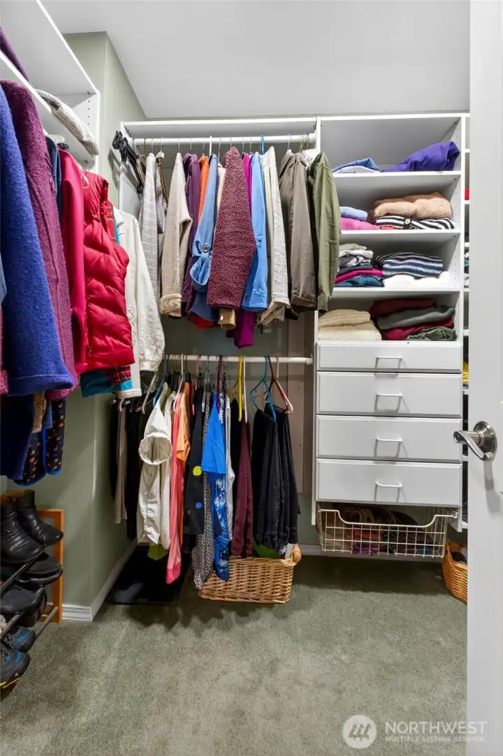 Oversized WIC with more space to the right.