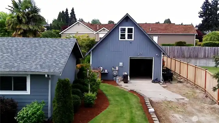 24 x 36 Detached Garage/Shop