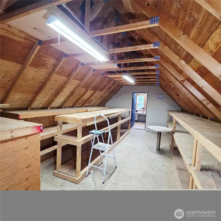Loft/Hobby Space