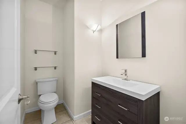 Guest Bath.