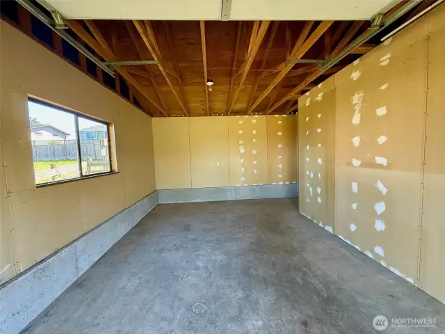 1-car garage