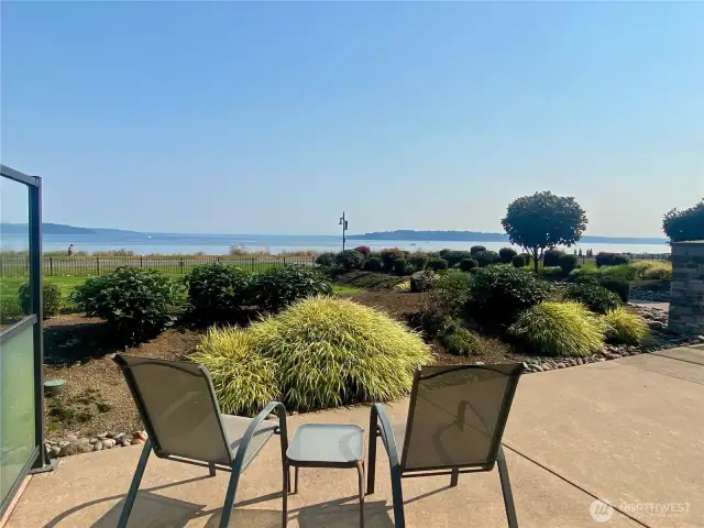 The extra large 700' wrap around patio provides you an amazing space for indoor/outdoor living!