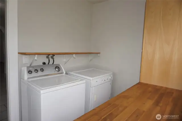 Washer / Dryer