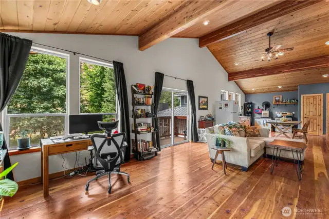 Perched above the garage, this fully contained apartment offers soaring ceilings, mountain views, and incredible flexibility—ideal as a stylish guest quarters or a private retreat for extended stays.