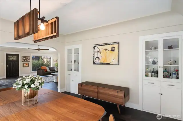 Dining room with built-ins