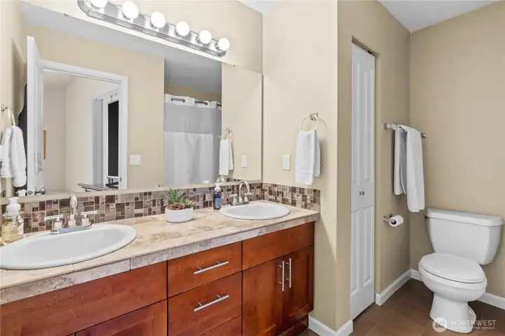 Primary ensuite bathroom