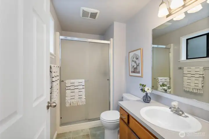 Primary 3/4 ensuite bathroom.