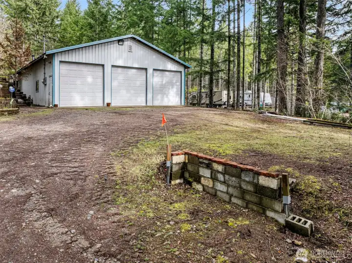 Separate driveways to both parcels