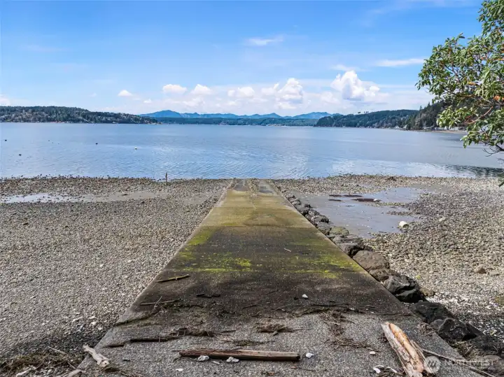 Boat launches at Maggie Lake and saltwater on the Hood Canal too