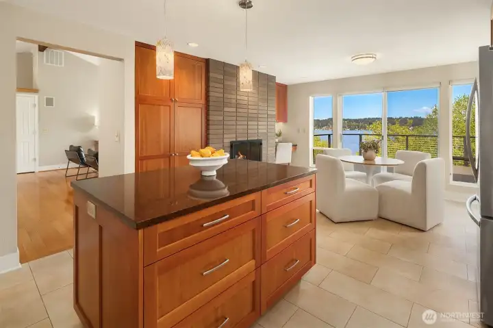 Wide distance between the counters and island which is a very convenient feature.