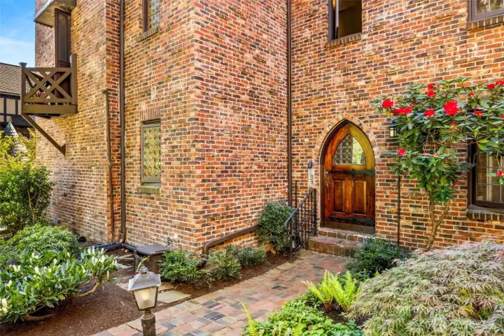 Storybook brick entry welcomes you into one of Seattle’s iconic 1928 Anhalt buildings.