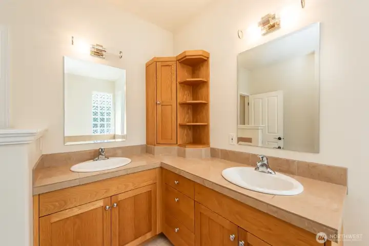 Primary Ensuite Bath - SE of Home
