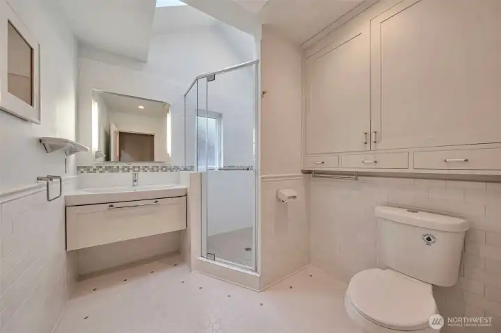 3/4 bath with heated floors & skylight
