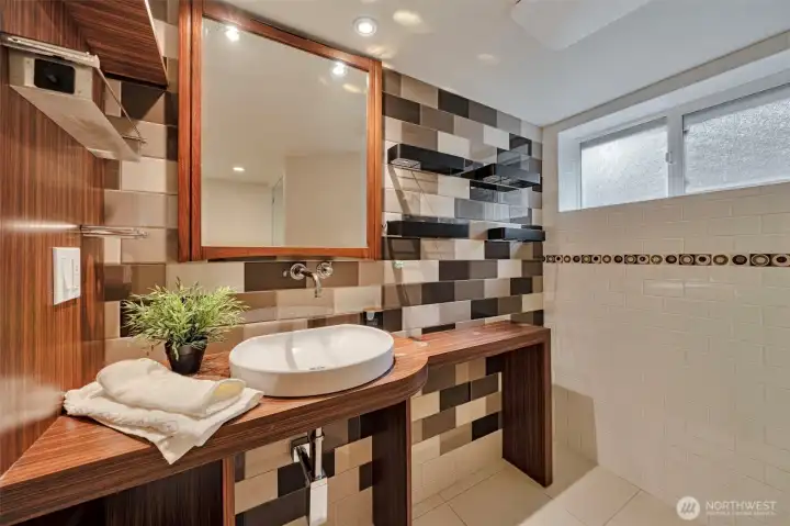 3/4 Bath in basement