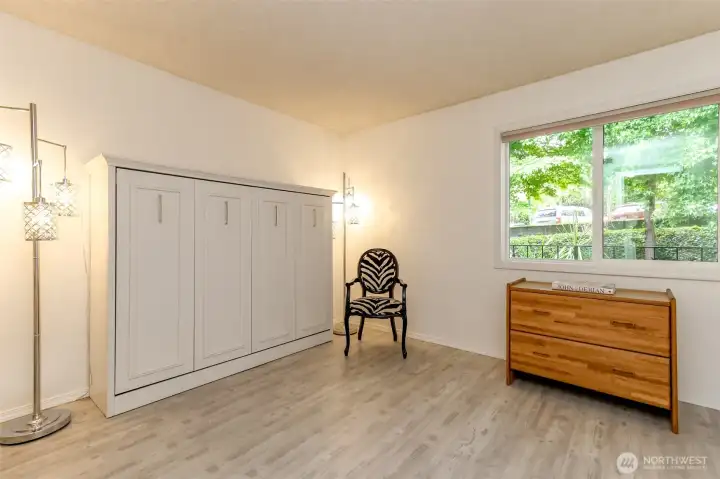 Murphy Bed Stays with Home Murphy Bed Stays with Home