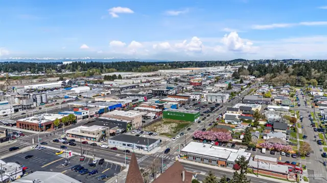Grocery outlet is also a block away