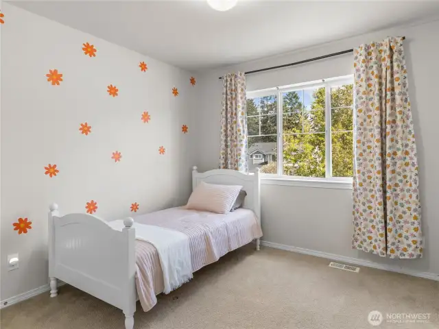 2nd bedroom.
