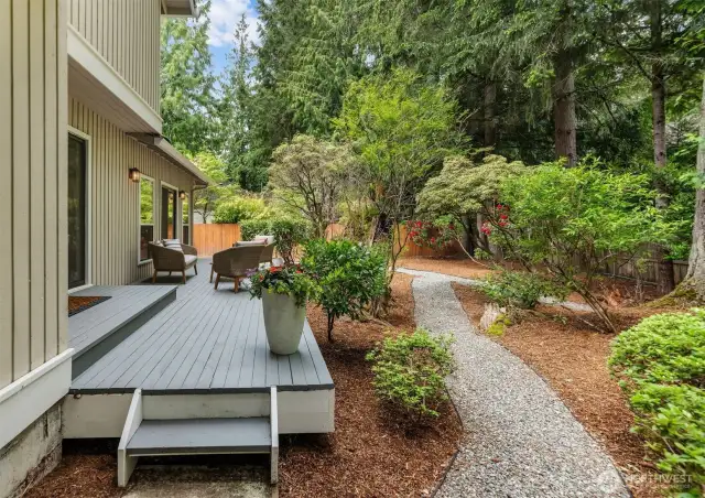 Lots of room for dining and relaxing
