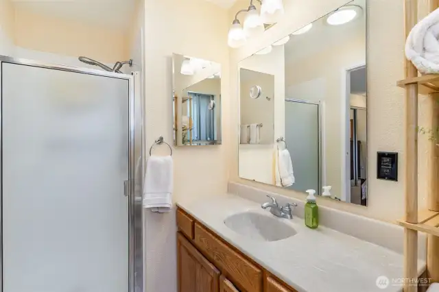 3/4 primary en-suite with all the necessities.