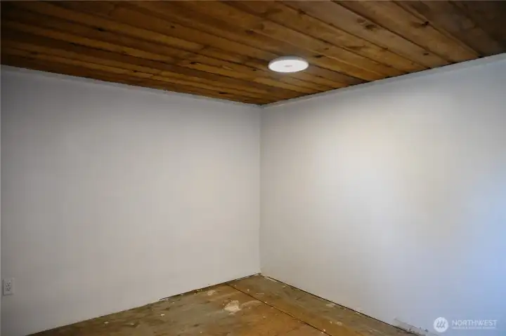 2nd bedroom painted, flooring being replaced